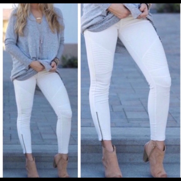 ❗️ONLY 1 LEFT❗️White Moto Leggings - Picture 2 of 6